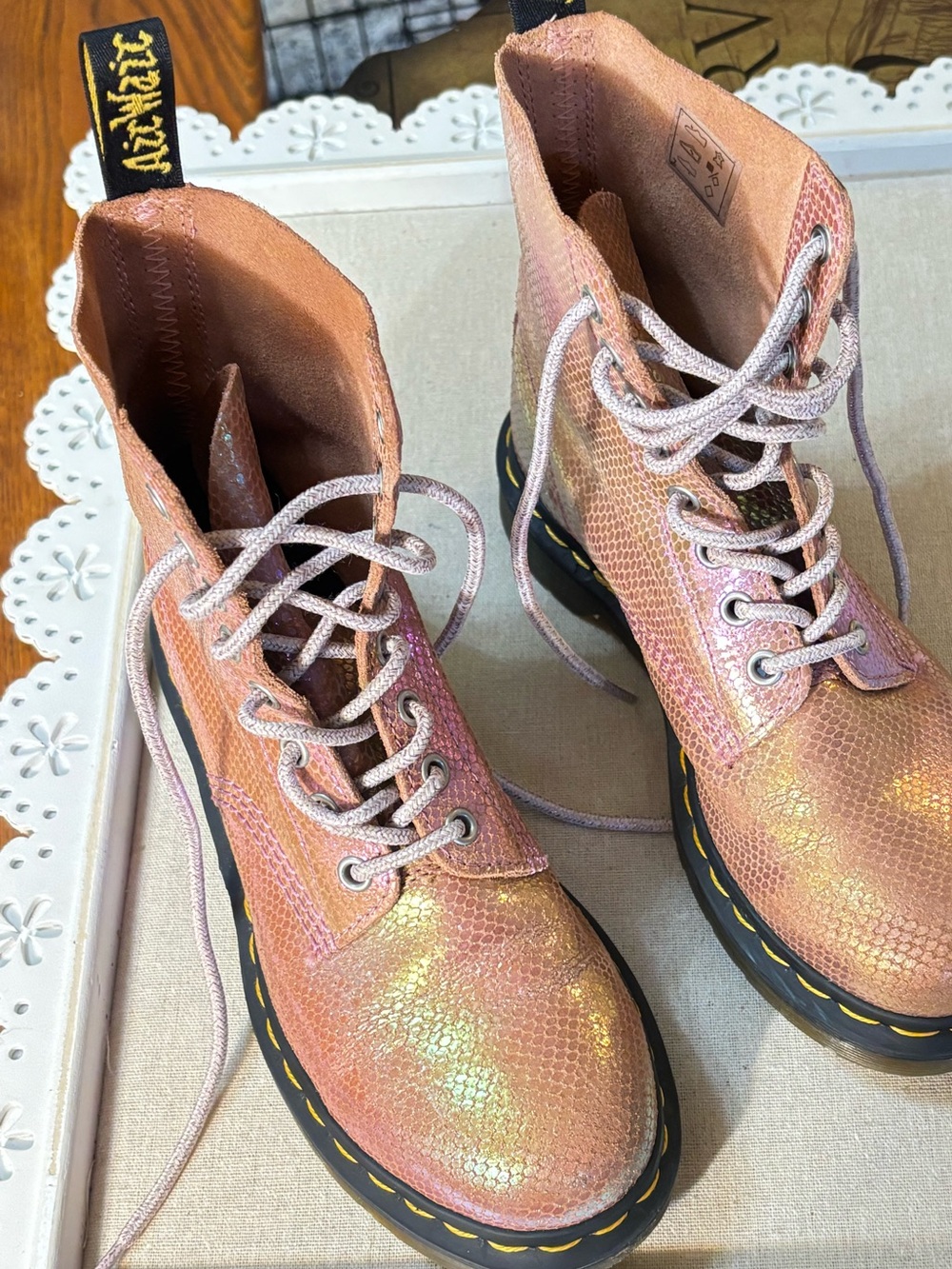 Dr. Martens Pink Leather Iridescent 1460 Pascal Rainbow  Metallic effect size 6